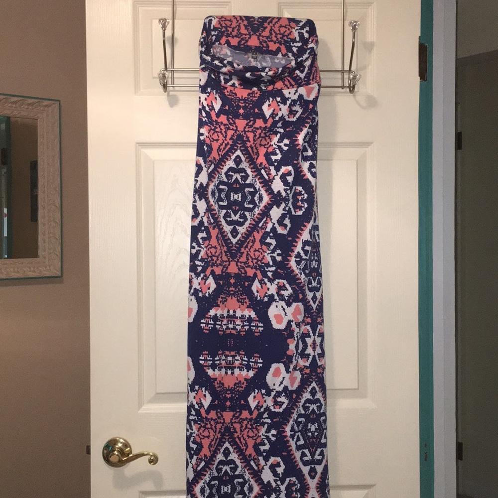 Pretty pattern maxi skirt